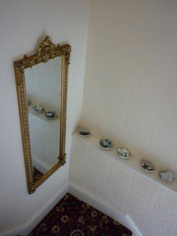 The Carmen Guesthouse (Adults Only) Llandudno Dış mekan fotoğraf