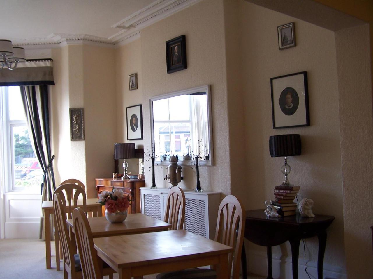 The Carmen Guesthouse (Adults Only) Llandudno Dış mekan fotoğraf